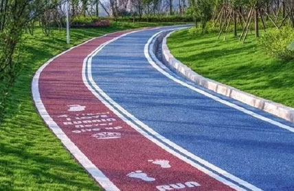 维护彩色路面和普通路面哪个更环保