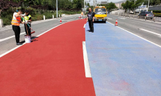 彩色防滑路面材料单价高吗？抗裂性如何？防止路面开裂吗？