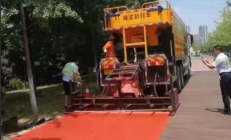 购物中心彩色聚合物路面施工与维护成本高吗