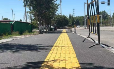 现浇金刚盲道施工后如何养护？防滑性能保持技巧？