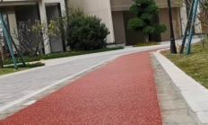 彩色冷拌沥青抗老化性强吗 暴晒不褪色吗