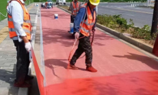 小学操场周边水性SP防滑路面防滑性好不好 抗老化性吗?